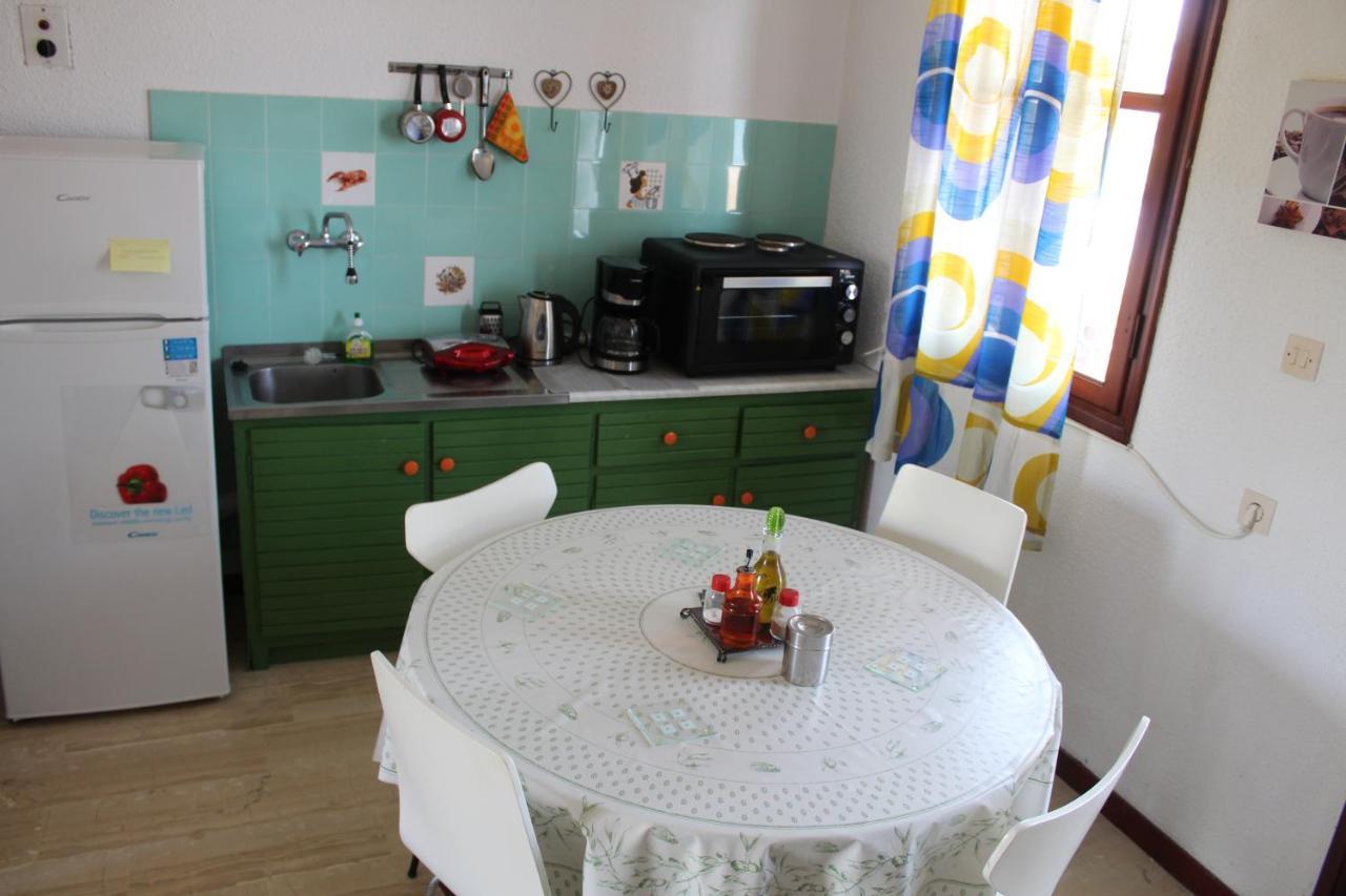 Nikos Seaside Apartments Litheres Eksteriør bilde