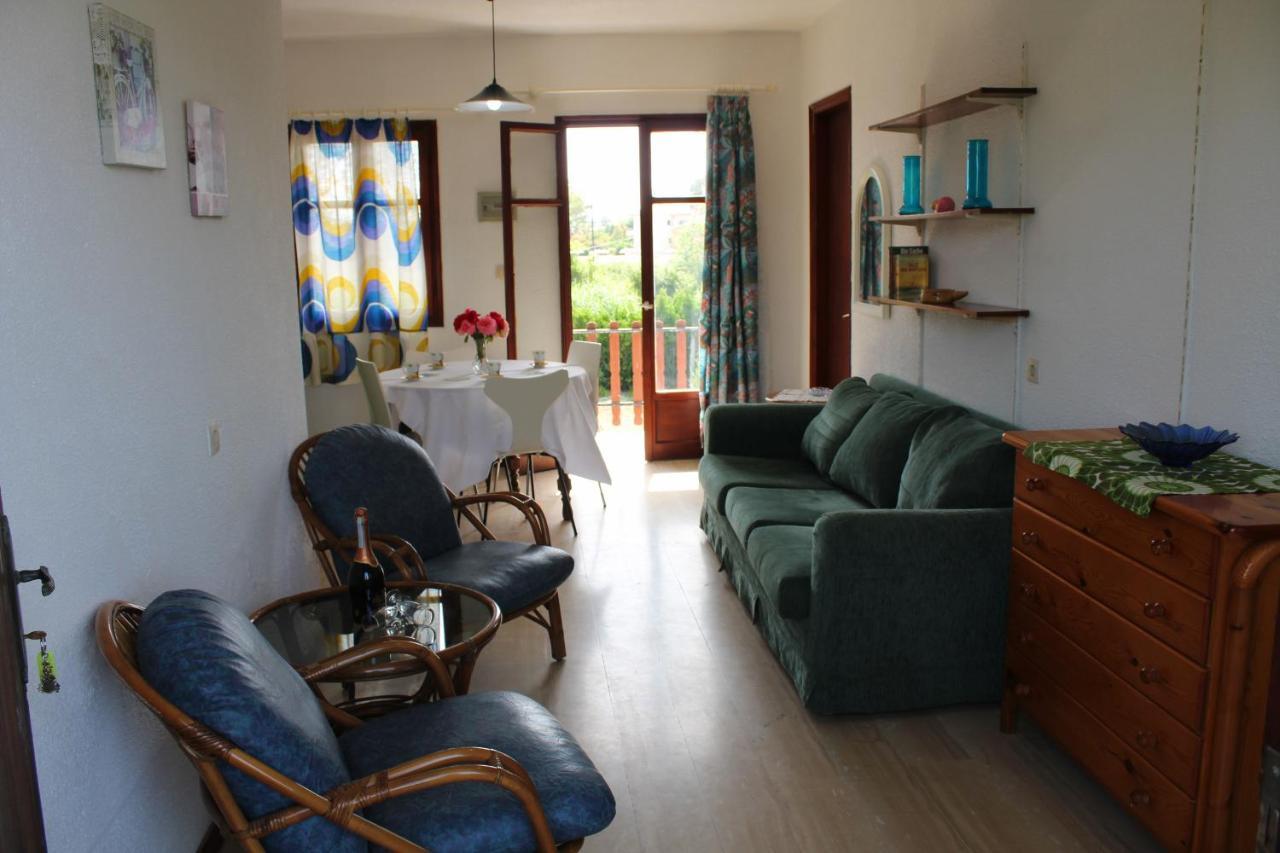 Nikos Seaside Apartments Litheres Eksteriør bilde
